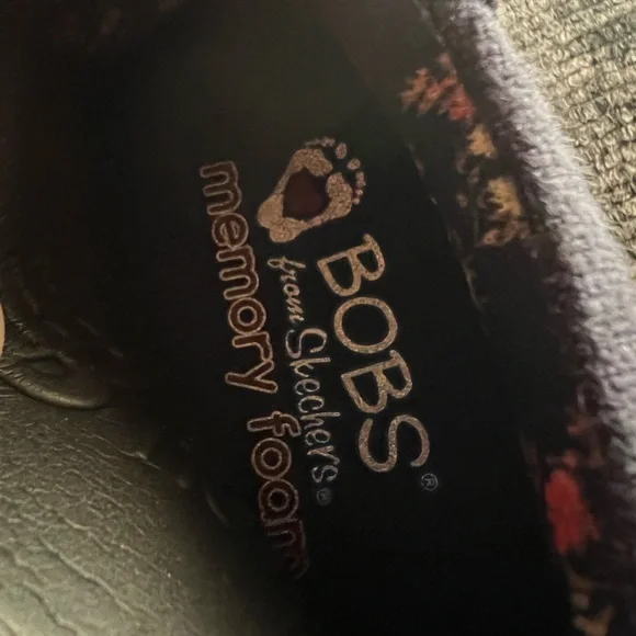 Size 7 Bobs Skipper Laurel Oak floral navy slip on memory foam shoes - Picture 3 of 9